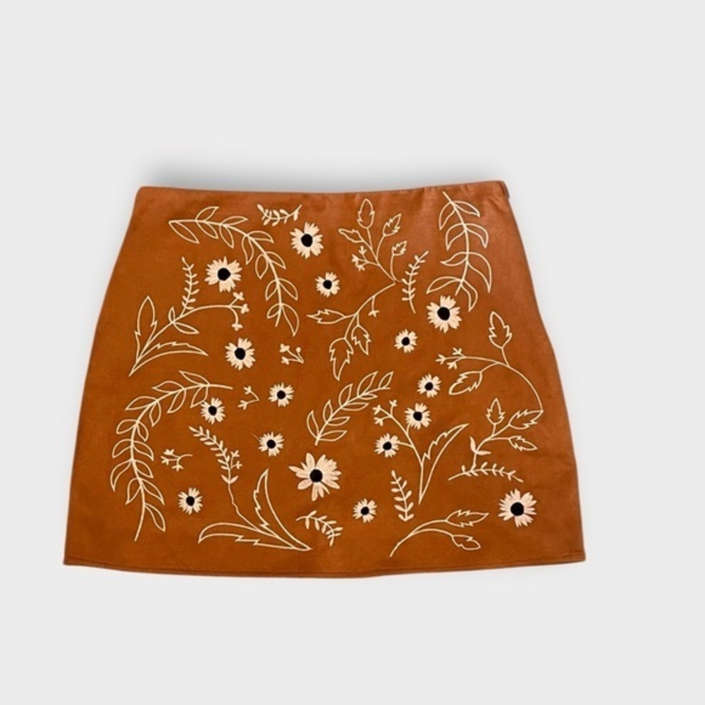 Blue Rain Embroidered Faux Suede Mini Skirt – Size L